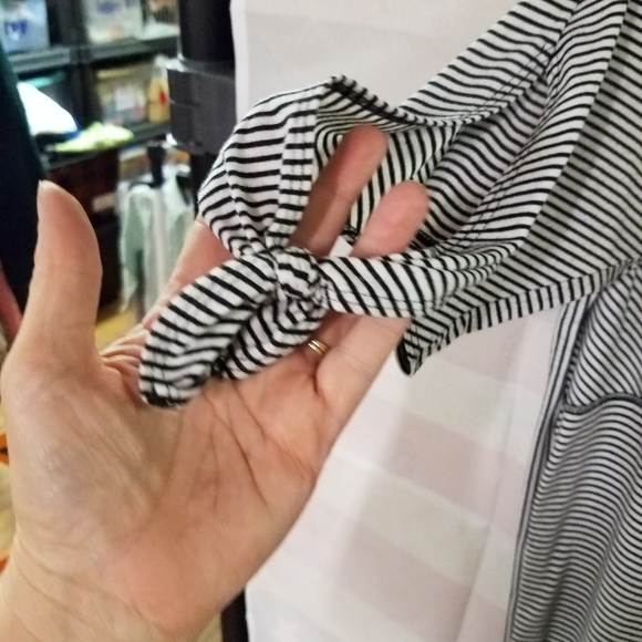 C est 1946 Black White Striped Tie Sleeve - Picture 2 of 7